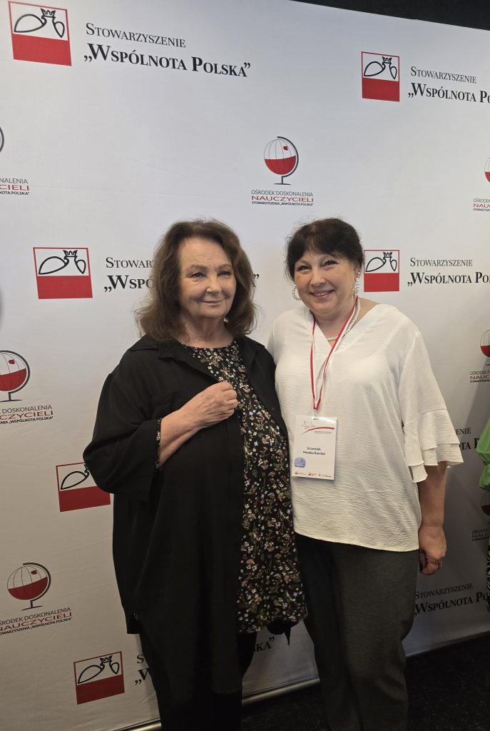 Pani Dyrektor Monika Korchel na  XI Światowym Zjeździe  Nauczycieli Polonijnych który w  Wilnie.