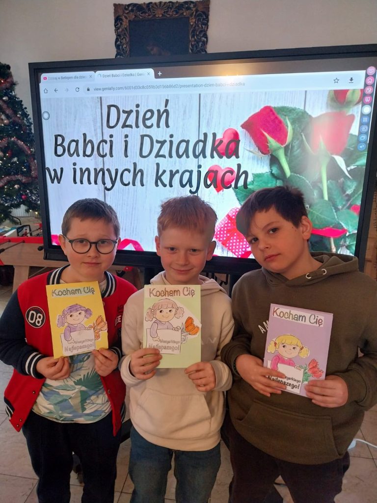 Drogie Babcie i Drodzy Dziadkowie …